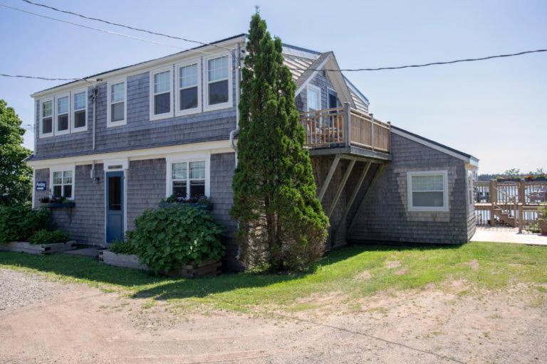 Seaside Beach Resort St. Andrews By The Sea Exterior photo